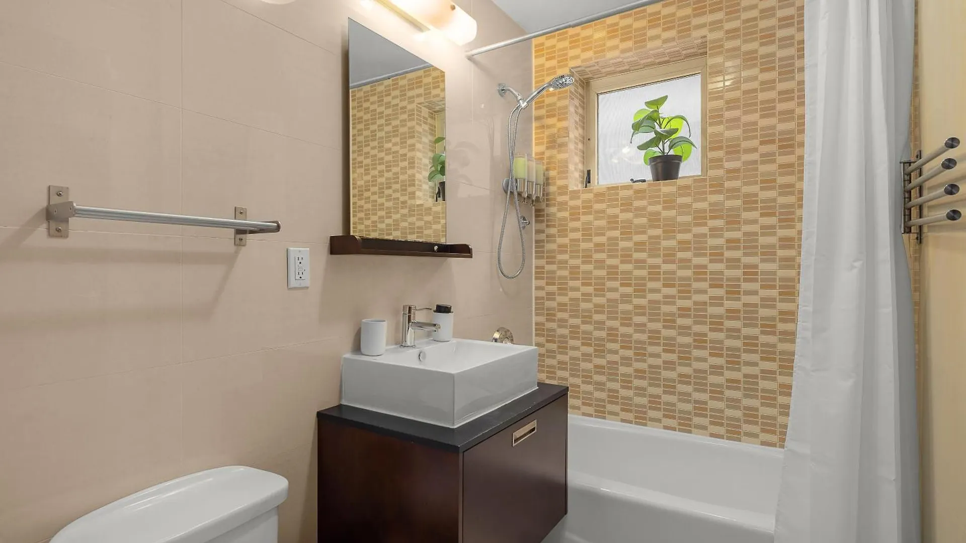 Apartamento Modern 2Br Steps From New York'S Iconic Broadway